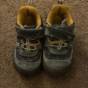 OshKosh B'gosh Gray and Yellow Kids Sneakers